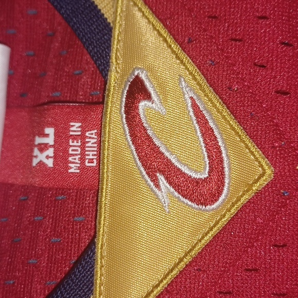 2003 LeBron James rookie jersey - Picture 5 of 10